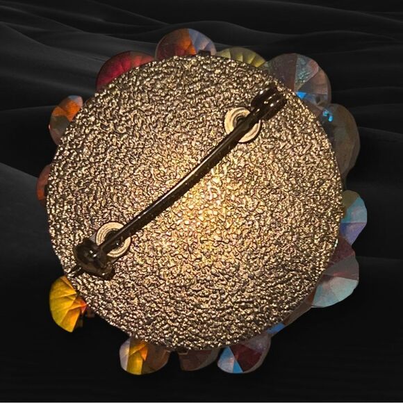 Vintage Aurora Borealis Layered Cluster Brooch with Rivoli and Margarita Stones - Picture 2 of 3